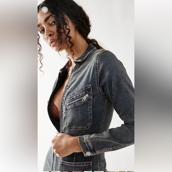 Free People Lennox Denim Skinny Utility Jumpsuit size Size NWT - Picture 2 of 16